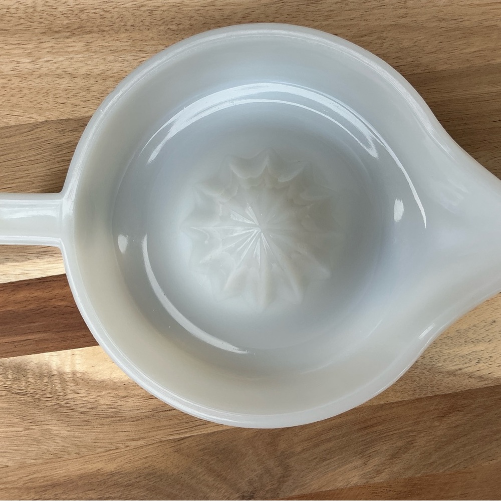 Vintage Sunkist Milk Glass Reamer - Juicer - Picture 3 of 11